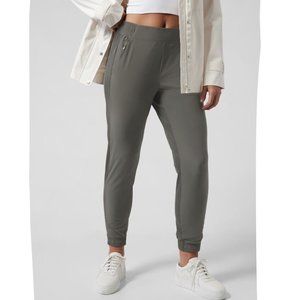 Athleta Women Plus 26 Brooklyn Jogger Pants Olive Green Pullon Side Pockets.